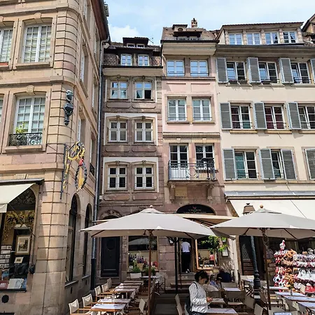 Triplex Place De La Cathedrale דירה *